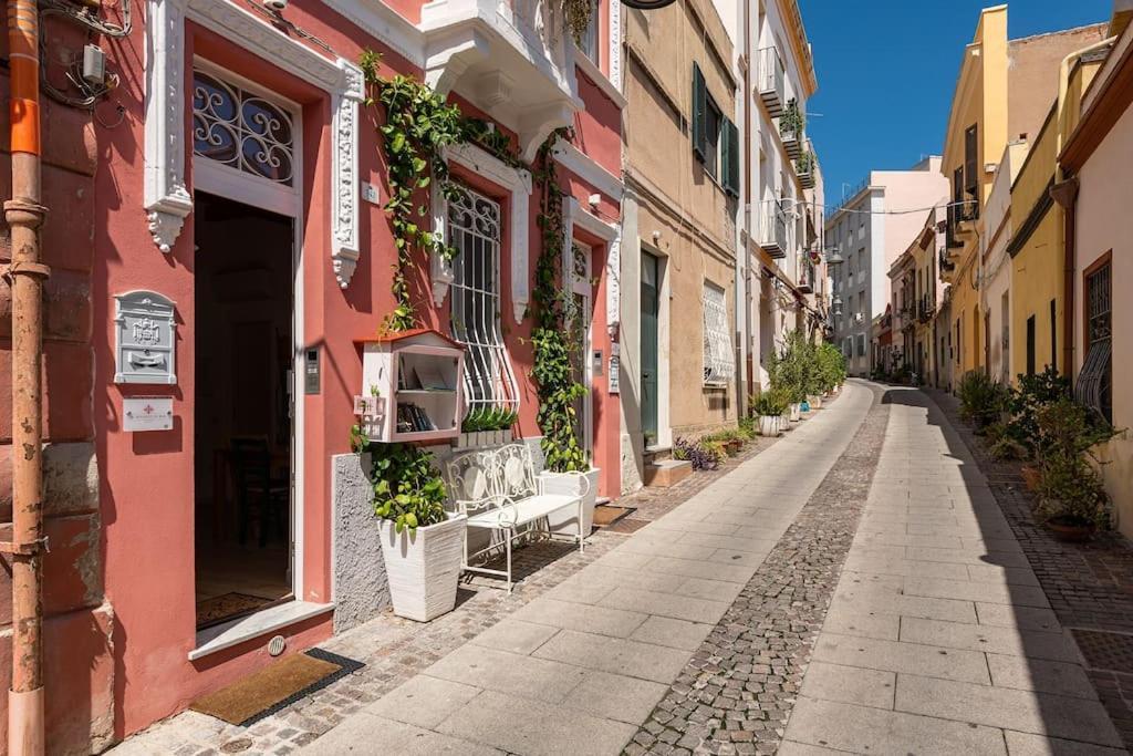 Charming House Con Doccia Sensoriale E Cortile Interno - Centro Storico Apartment *